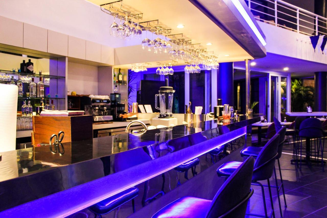 Doulos Phos The Ship Hotel لاغويْ المظهر الخارجي الصورة